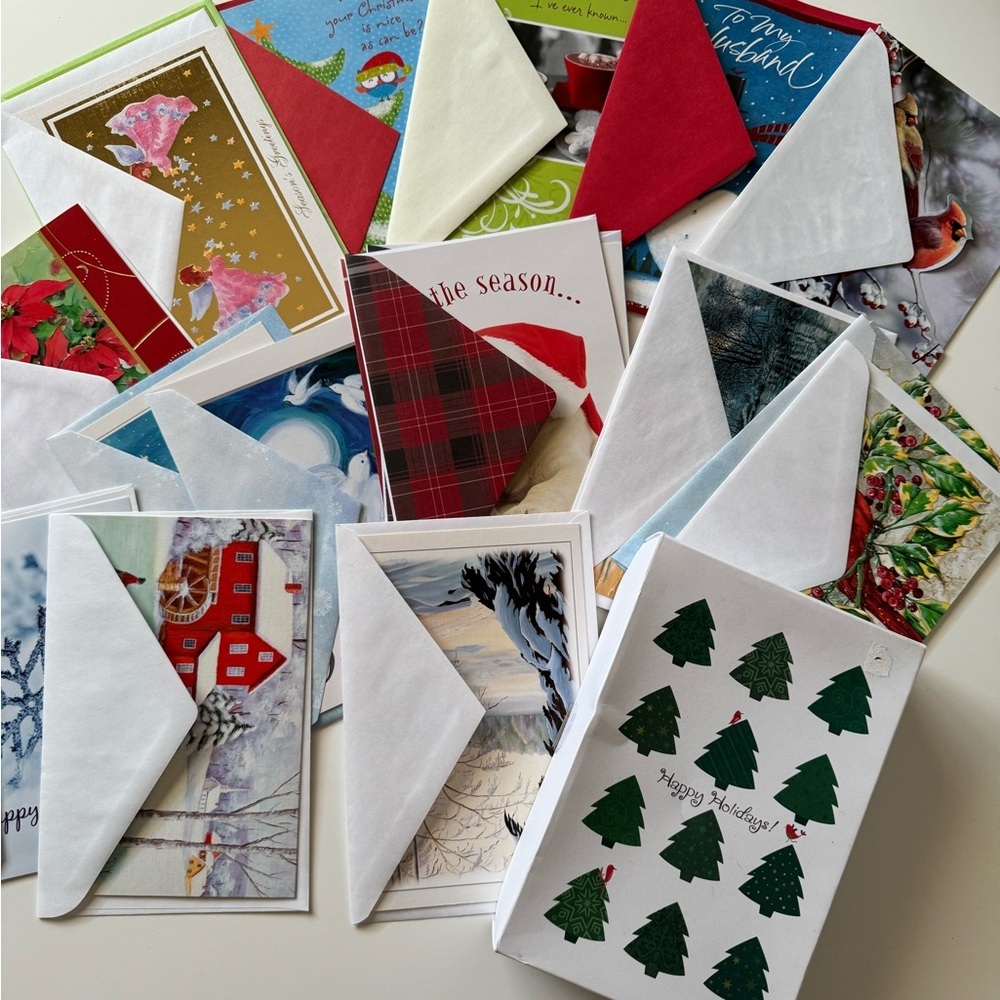 25+ Assorted Christmas Holiday Greeting Cards with Envelopes